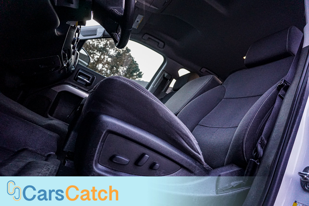 CARSCATCH - Used vehicle - Truck CHEVROLET SILVERADO 1500 2018