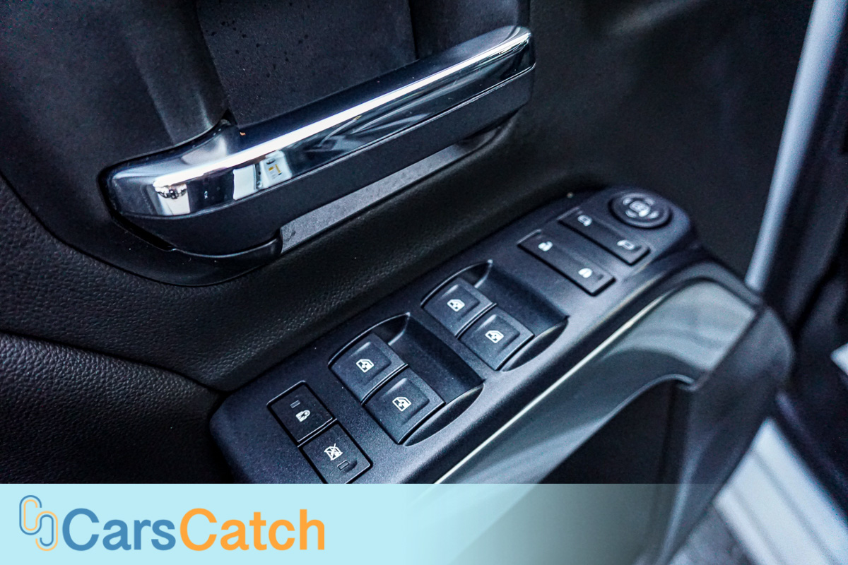 CARSCATCH - Used vehicle - Truck CHEVROLET SILVERADO 1500 2018