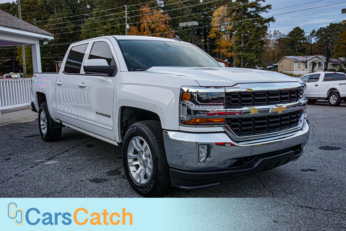 CARSCATCH - Used vehicle - Truck CHEVROLET SILVERADO 1500 2018