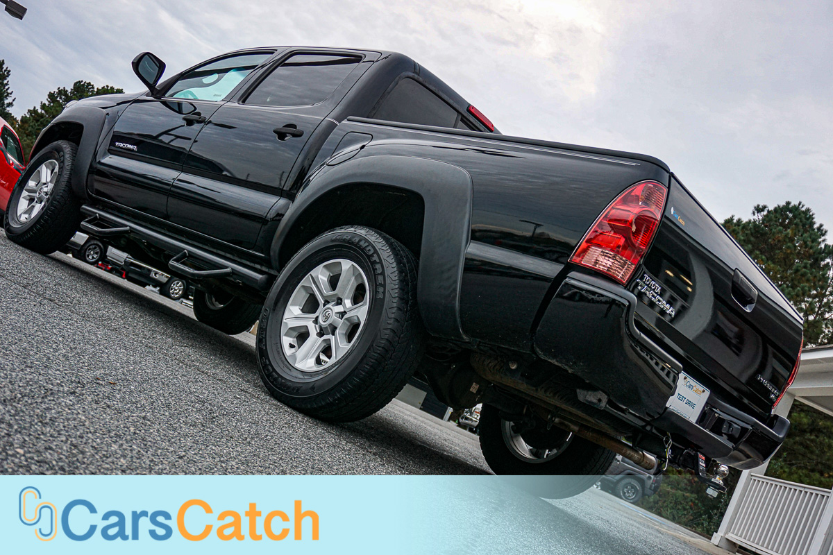 CARSCATCH - Used vehicle - Truck TOYOTA TACOMA 2015
