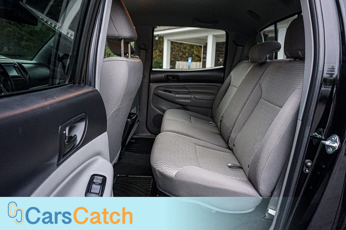 CARSCATCH - Used vehicle - Truck TOYOTA TACOMA 2015