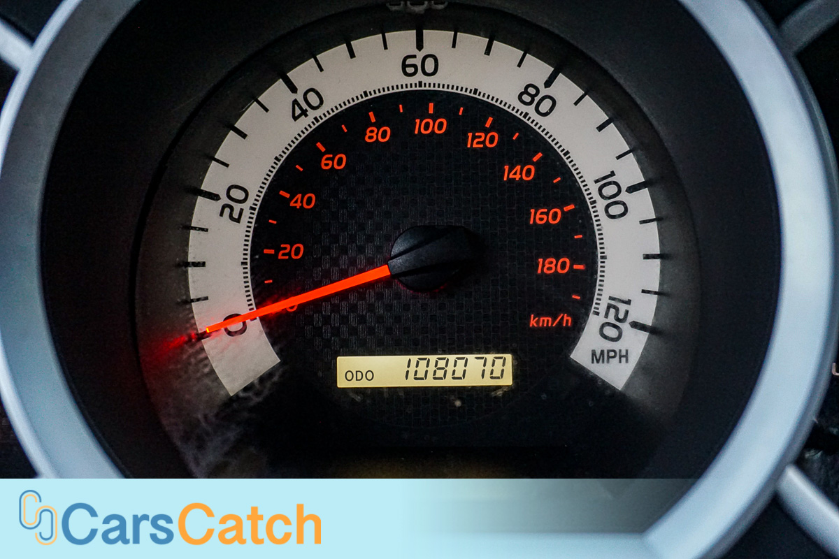 CARSCATCH - Used vehicle - Truck TOYOTA TACOMA 2015