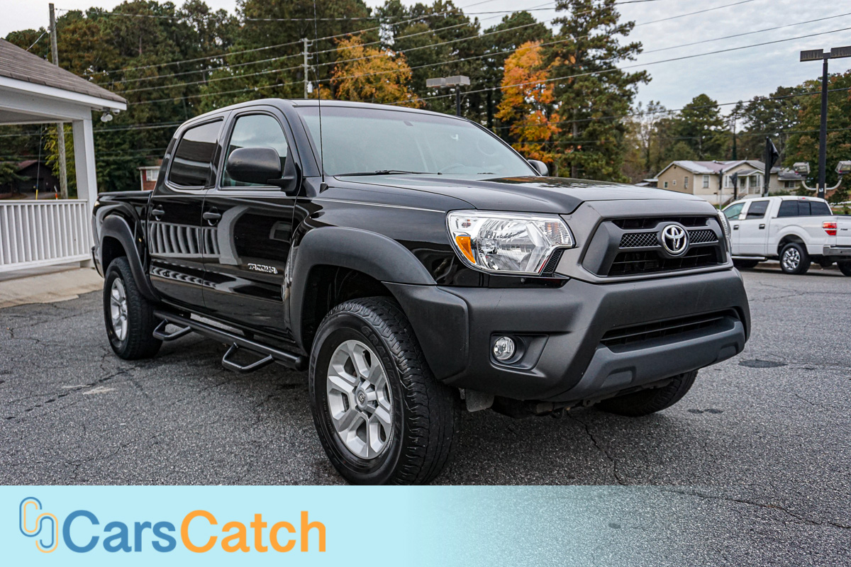 CARSCATCH - Used vehicle - Truck TOYOTA TACOMA 2015