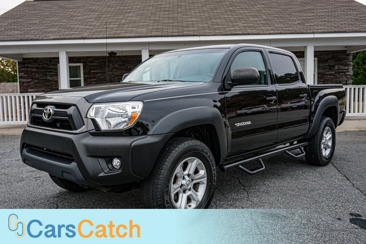 CARSCATCH - Used vehicle - Truck TOYOTA TACOMA 2015