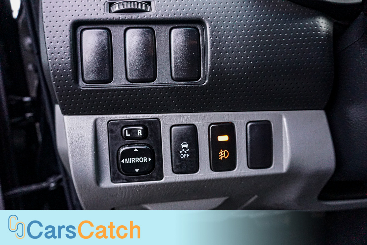 CARSCATCH - Used vehicle - Truck TOYOTA TACOMA 2015