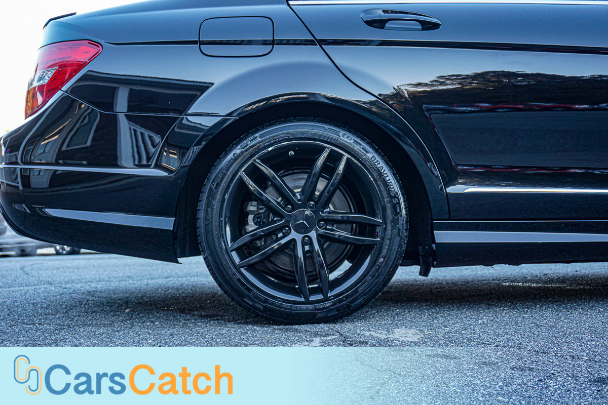 CARSCATCH - Used vehicle - Sedan MERCEDES-BENZ C-CLASS 2012