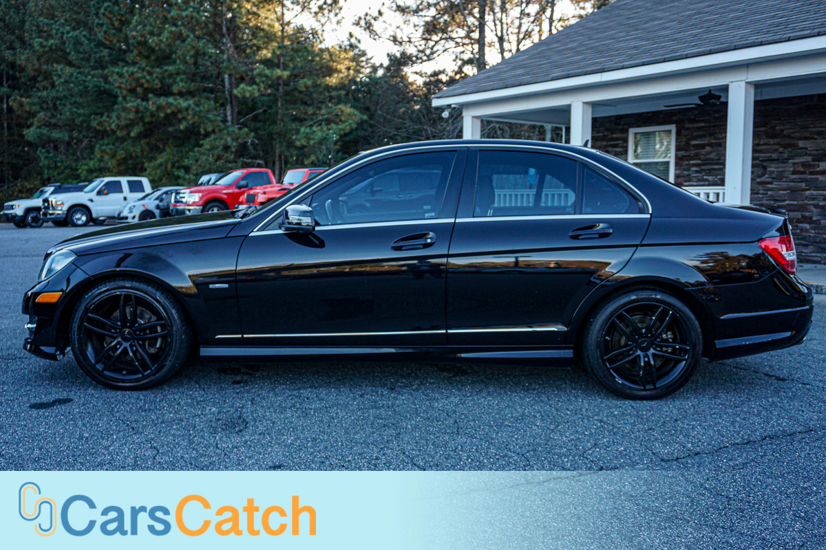 CARSCATCH - Used vehicle - Sedan MERCEDES-BENZ C-CLASS 2012