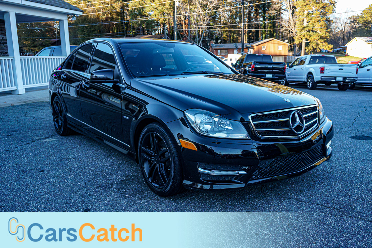 CARSCATCH - Used vehicle - Sedan MERCEDES-BENZ C-CLASS 2012