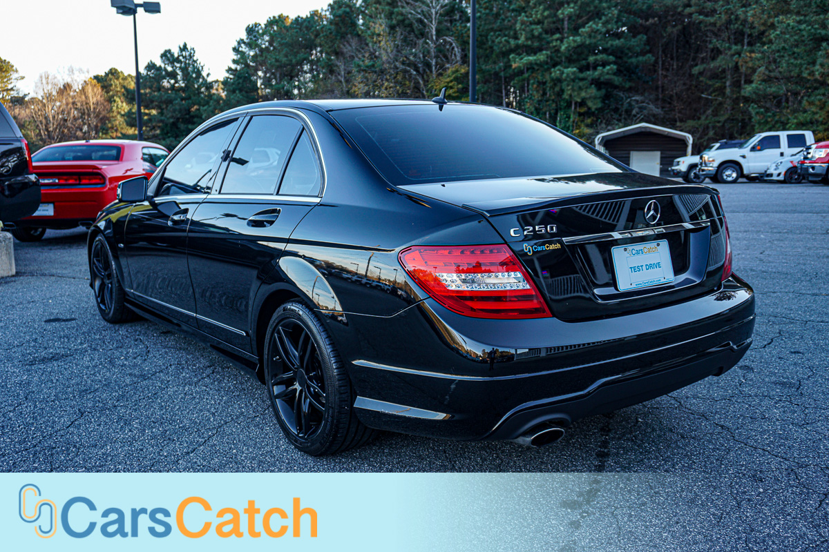 CARSCATCH - Used vehicle - Sedan MERCEDES-BENZ C-CLASS 2012