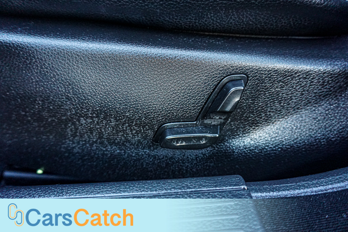 CARSCATCH - Used vehicle - Sedan MERCEDES-BENZ C-CLASS 2012