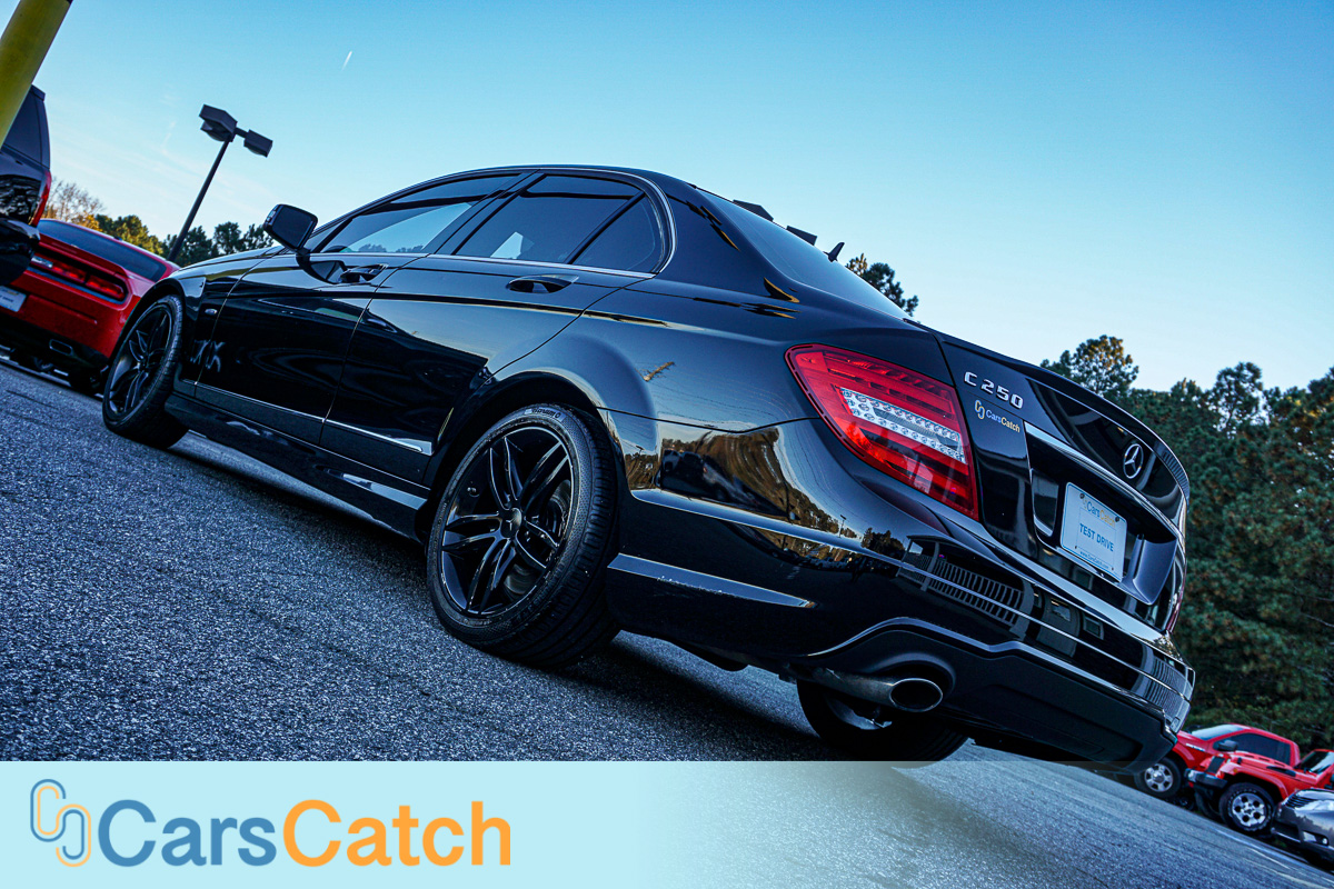 CARSCATCH - Used vehicle - Sedan MERCEDES-BENZ C-CLASS 2012