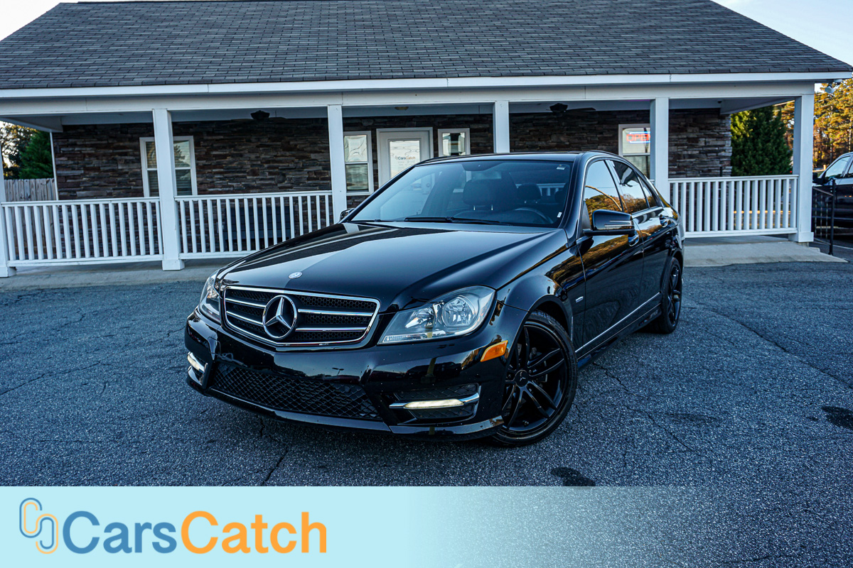 CARSCATCH - Used vehicle - Sedan MERCEDES-BENZ C-CLASS 2012