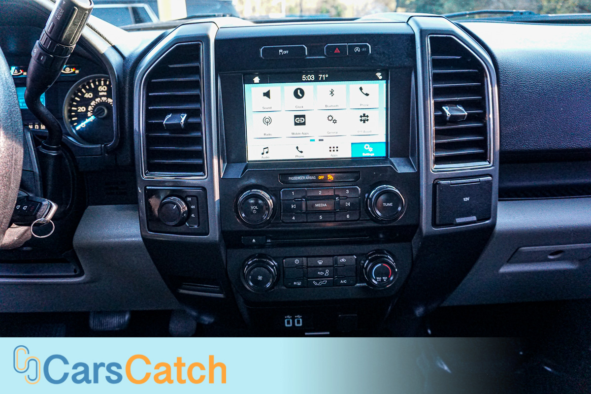 CARSCATCH - Used vehicle - Truck FORD F-150 2018