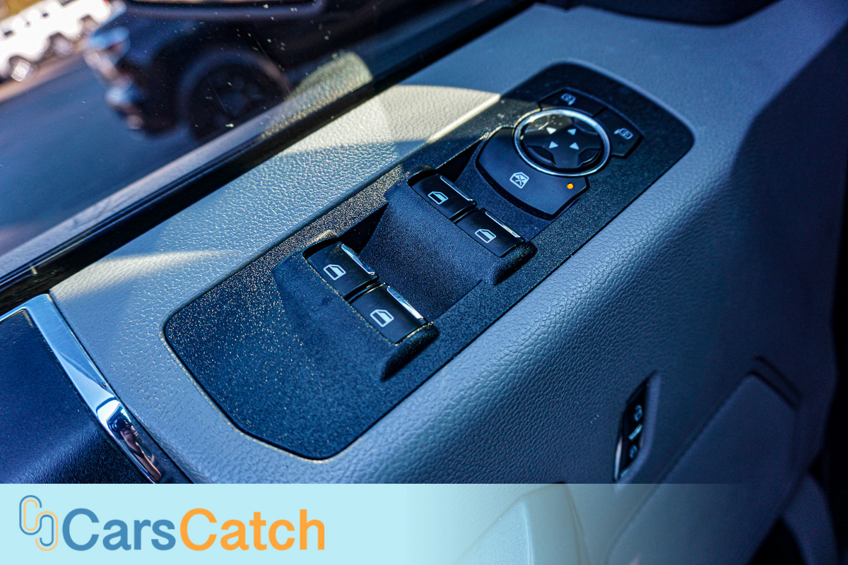 CARSCATCH - Used vehicle - Truck FORD F-150 2018