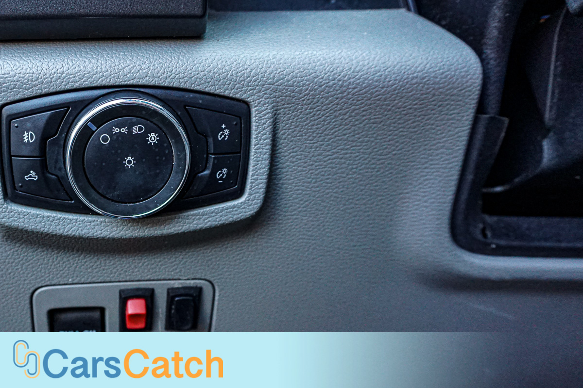 CARSCATCH - Used vehicle - Truck FORD F-150 2018