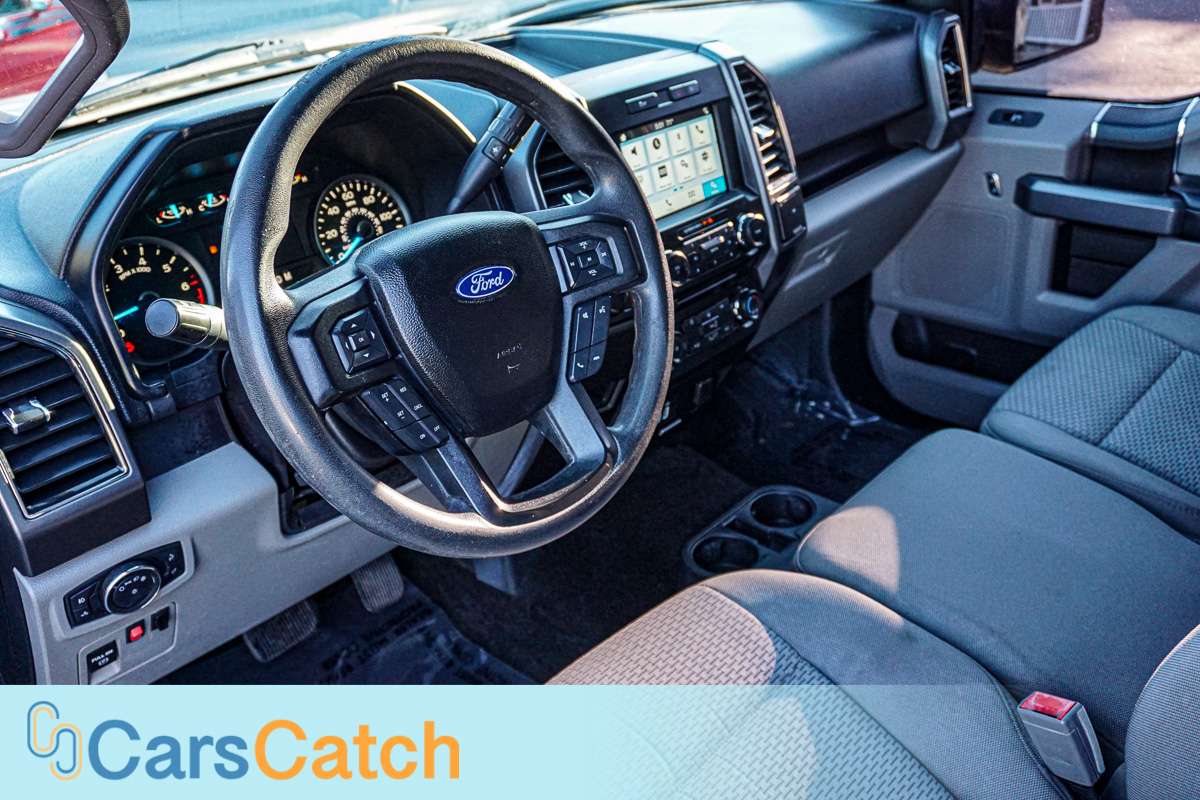 CARSCATCH - Used vehicle - Truck FORD F-150 2018