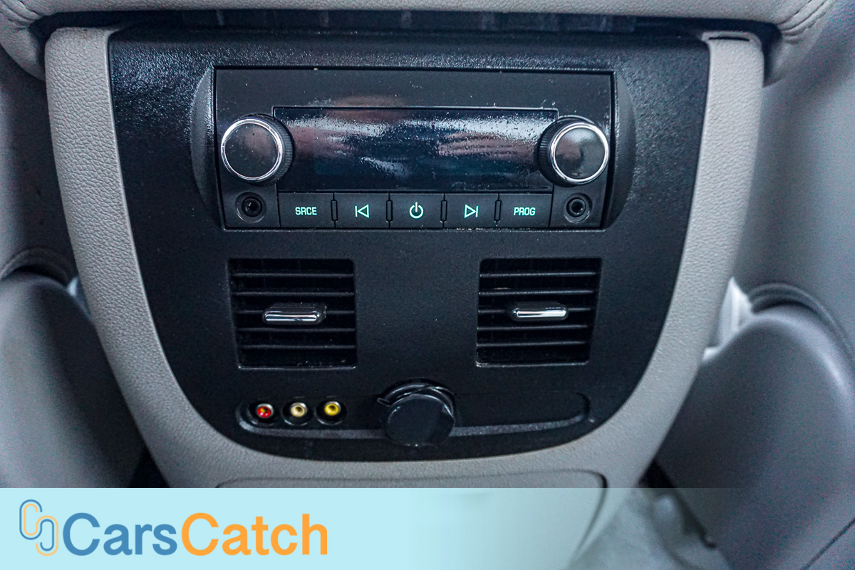 CARSCATCH - Used vehicle - Truck CHEVROLET AVALANCHE 2011