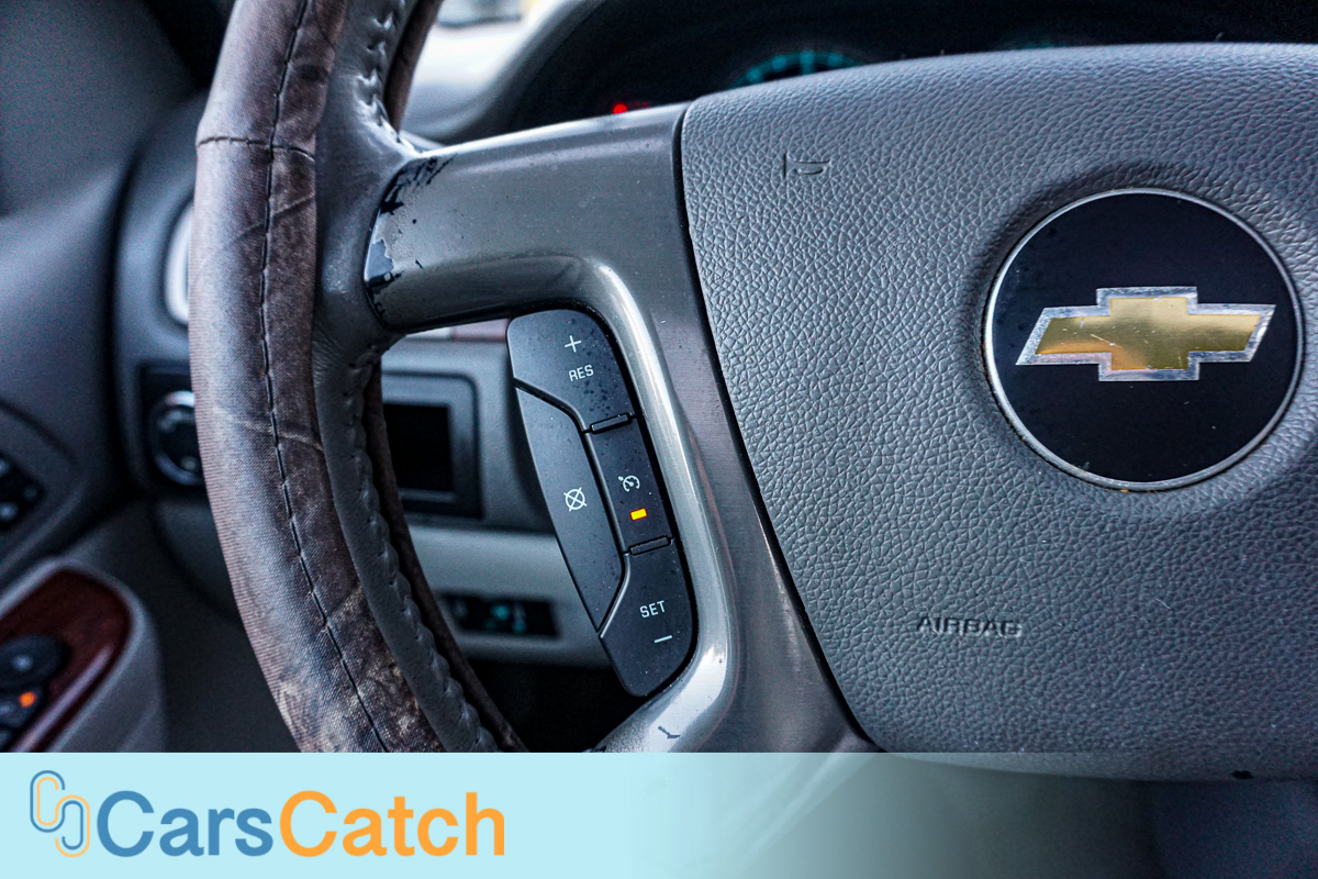 CARSCATCH - Used vehicle - Truck CHEVROLET AVALANCHE 2011