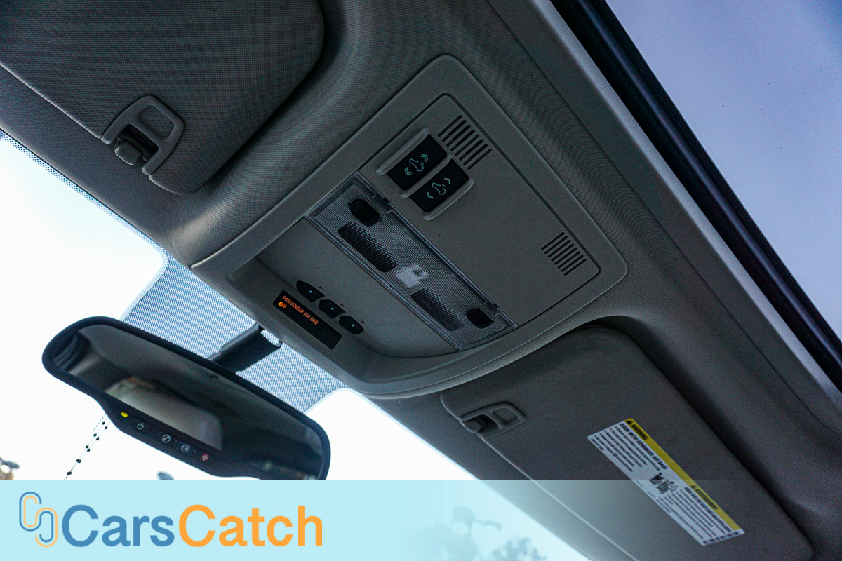 CARSCATCH - Used vehicle - Truck CHEVROLET AVALANCHE 2011