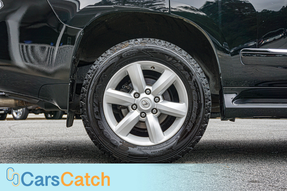 CARSCATCH - Used vehicle - SUV LEXUS GX 460 2013