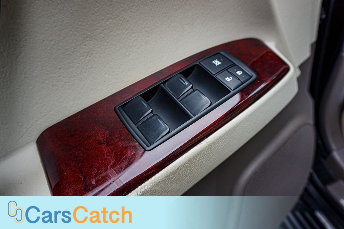 CARSCATCH - Used vehicle - SUV LEXUS GX 460 2013
