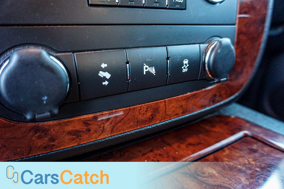 CARSCATCH - Used vehicle - SUV CHEVROLET TAHOE 2013