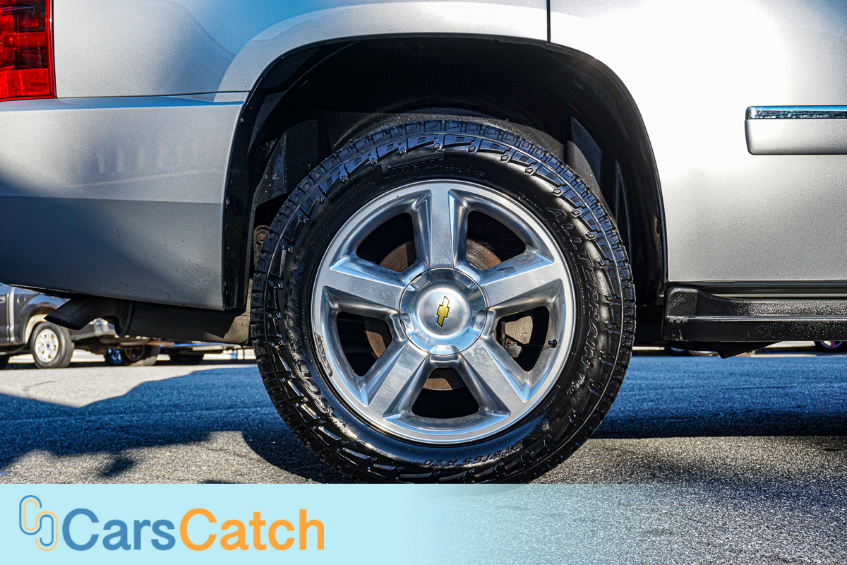 CARSCATCH - Used vehicle - SUV CHEVROLET TAHOE 2013