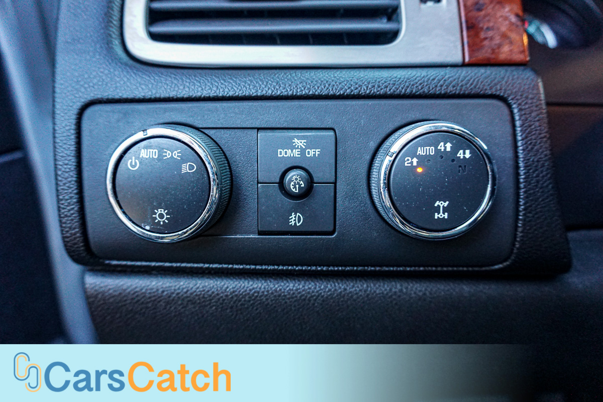 CARSCATCH - Used vehicle - SUV CHEVROLET TAHOE 2013