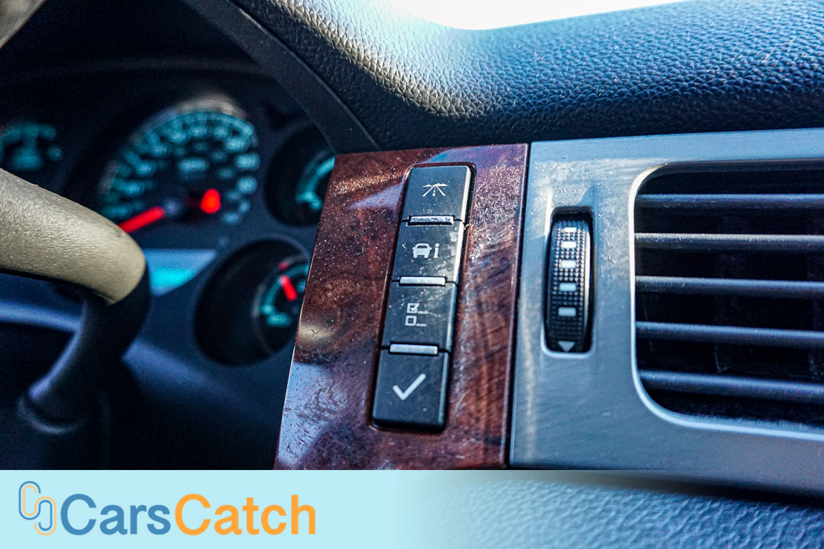 CARSCATCH - Used vehicle - SUV CHEVROLET TAHOE 2013