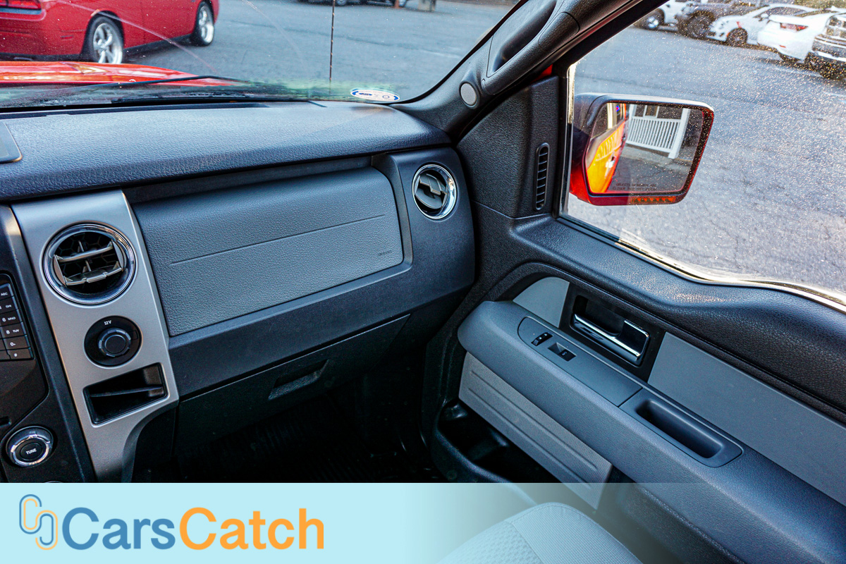 CARSCATCH - Used vehicle - Truck FORD F-150 2013