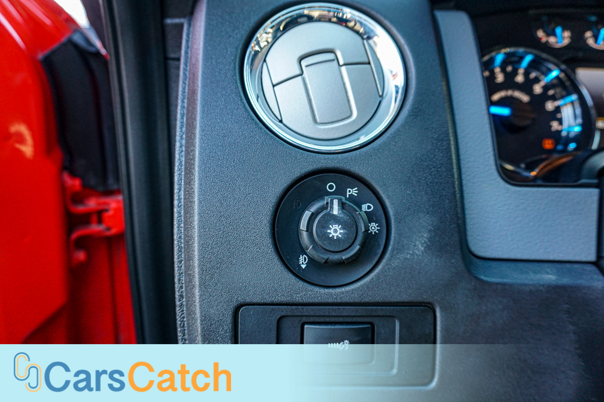 CARSCATCH - Used vehicle - Truck FORD F-150 2013