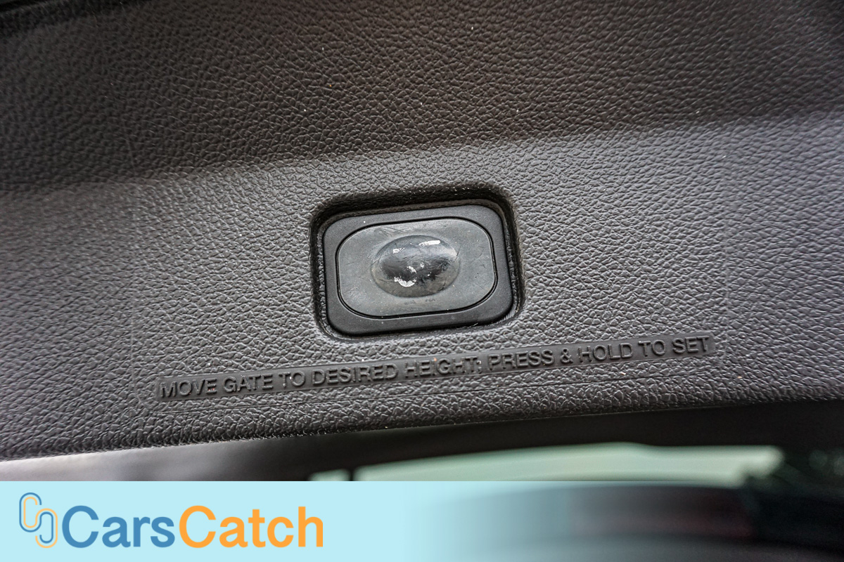 CARSCATCH - Used vehicle - SUV FORD EXPLORER 2013