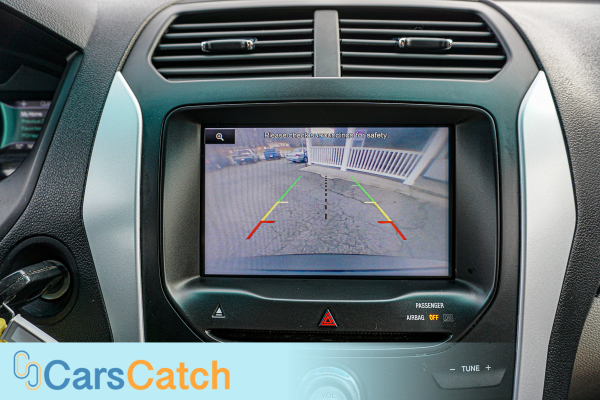 CARSCATCH - Used vehicle - SUV FORD EXPLORER 2013