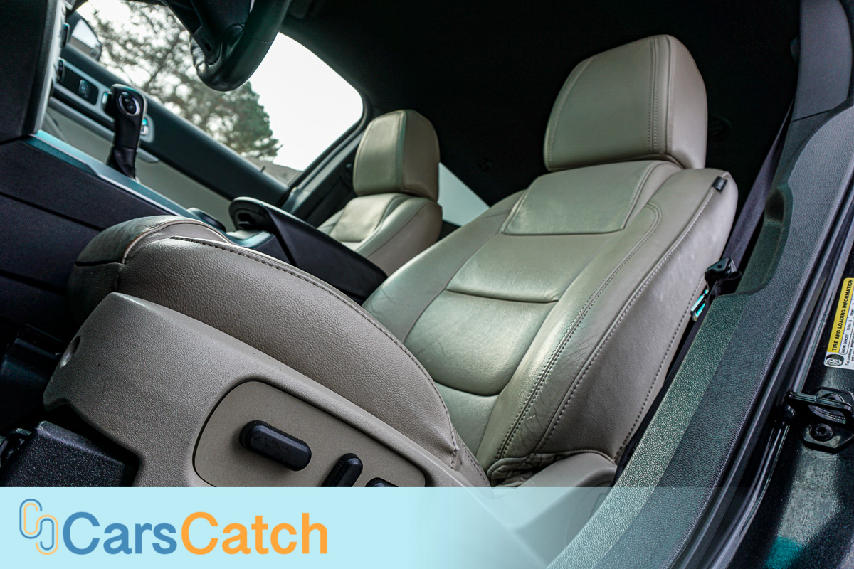 CARSCATCH - Used vehicle - SUV FORD EXPLORER 2013