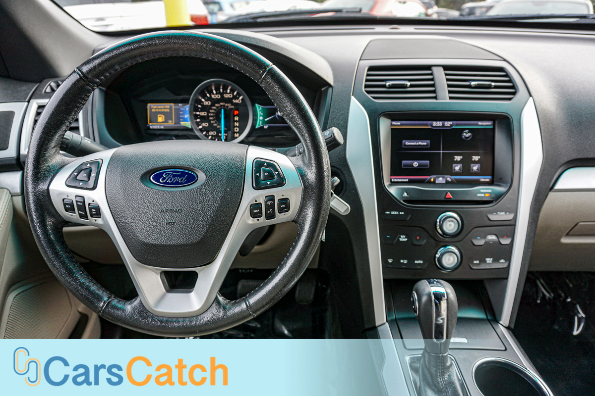 CARSCATCH - Used vehicle - SUV FORD EXPLORER 2013