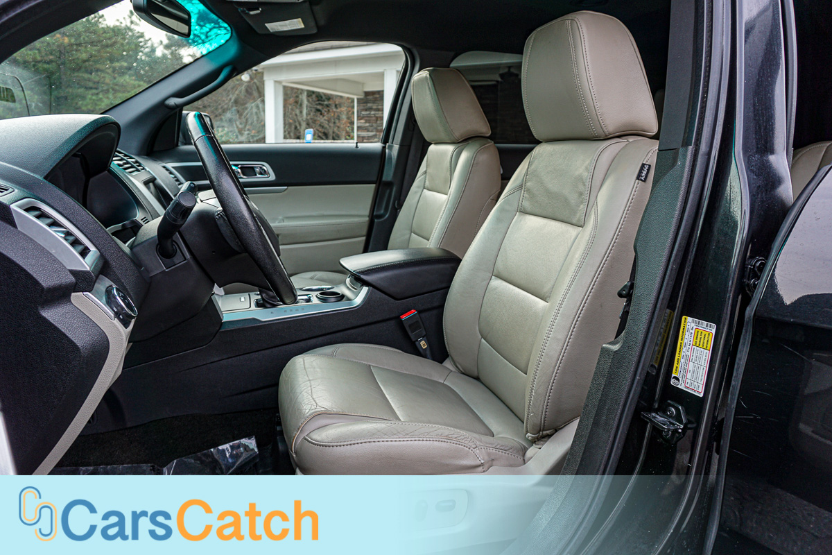 CARSCATCH - Used vehicle - SUV FORD EXPLORER 2013