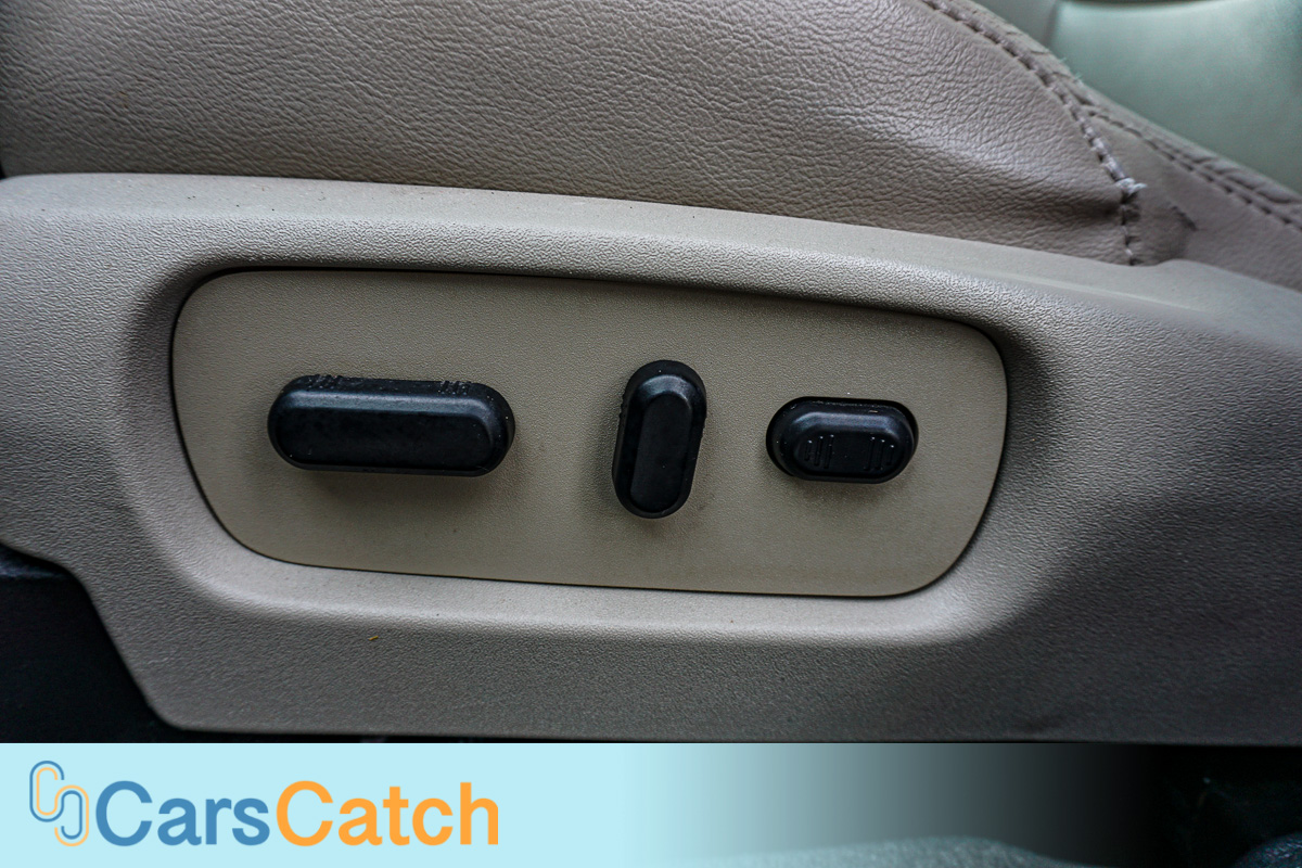 CARSCATCH - Used vehicle - SUV FORD EXPLORER 2013