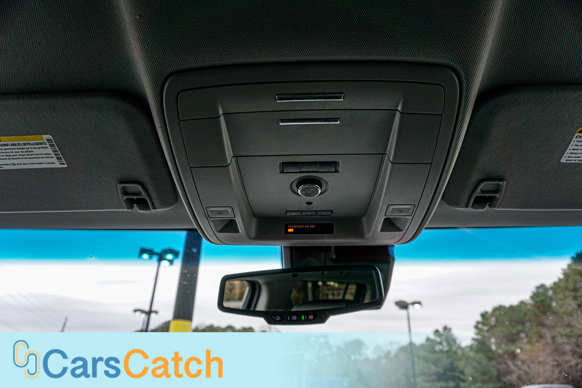 CARSCATCH - Used vehicle - SUV GMC YUKON XL 2018