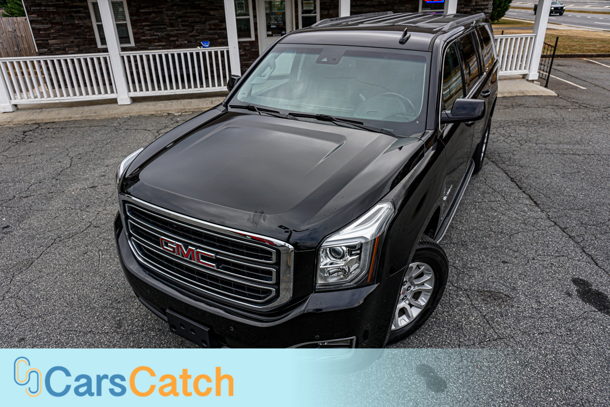 CARSCATCH - Used vehicle - SUV GMC YUKON XL 2018