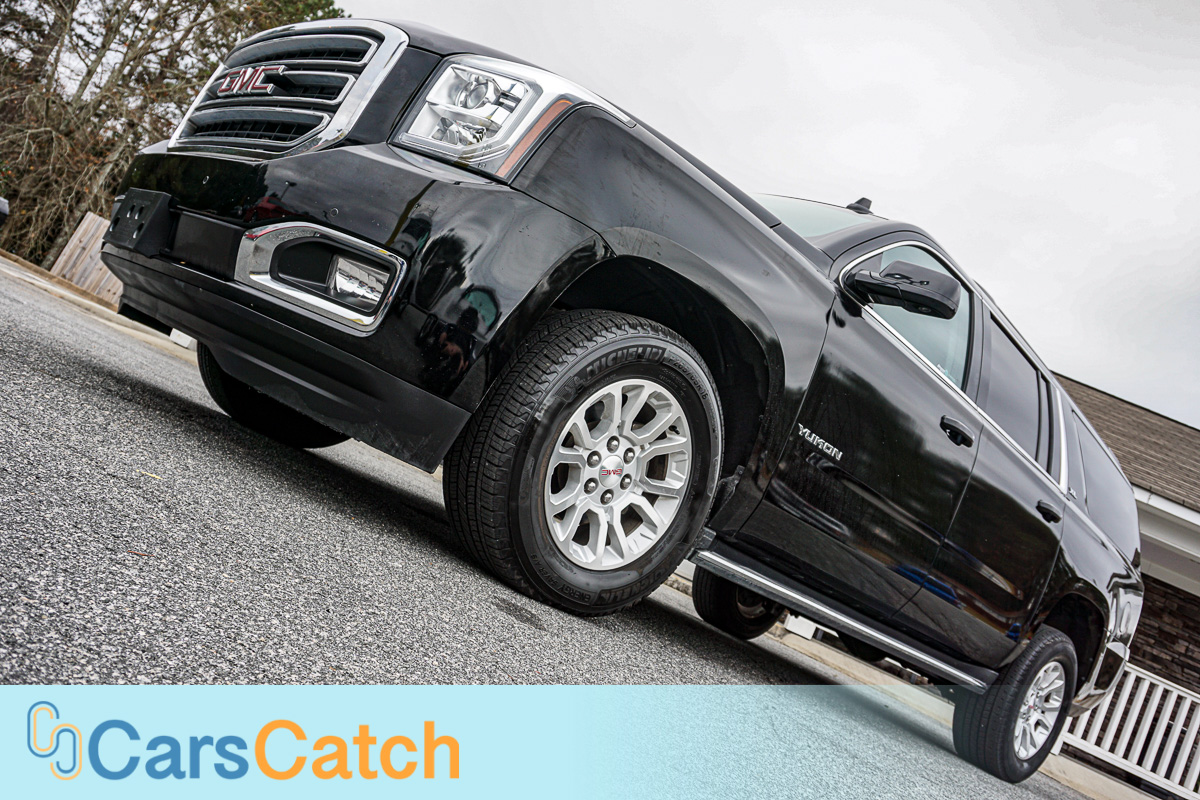 CARSCATCH - Used vehicle - SUV GMC YUKON XL 2018