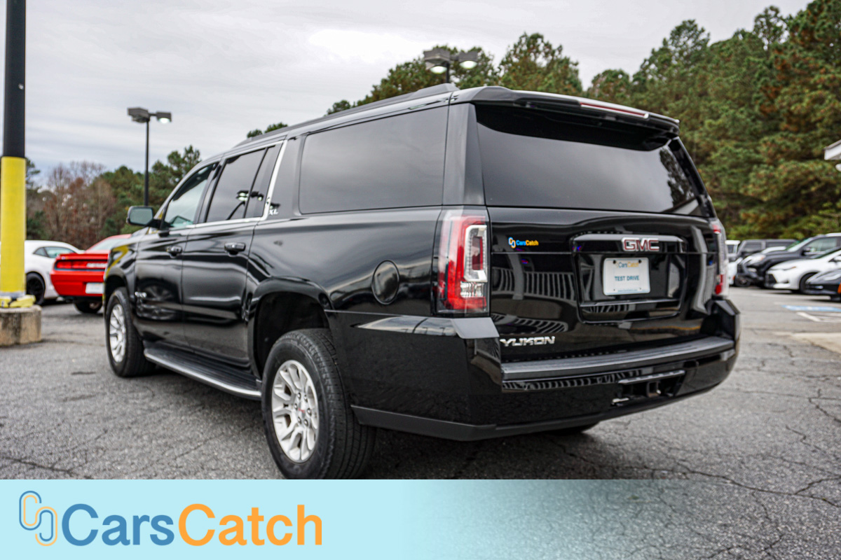 CARSCATCH - Used vehicle - SUV GMC YUKON XL 2018