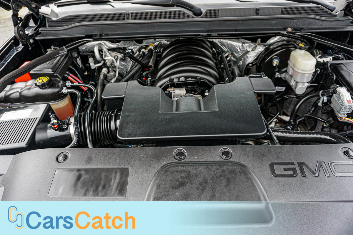 CARSCATCH - Used vehicle - SUV GMC YUKON XL 2018