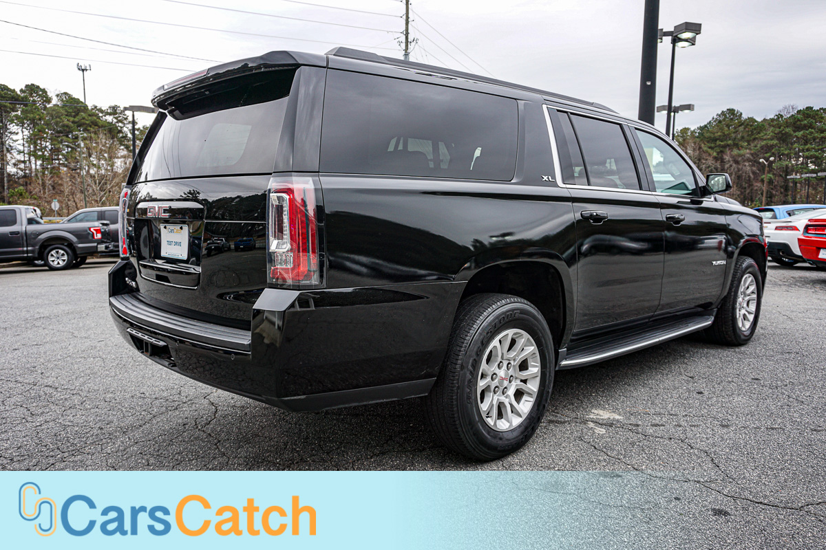 CARSCATCH - Used vehicle - SUV GMC YUKON XL 2018