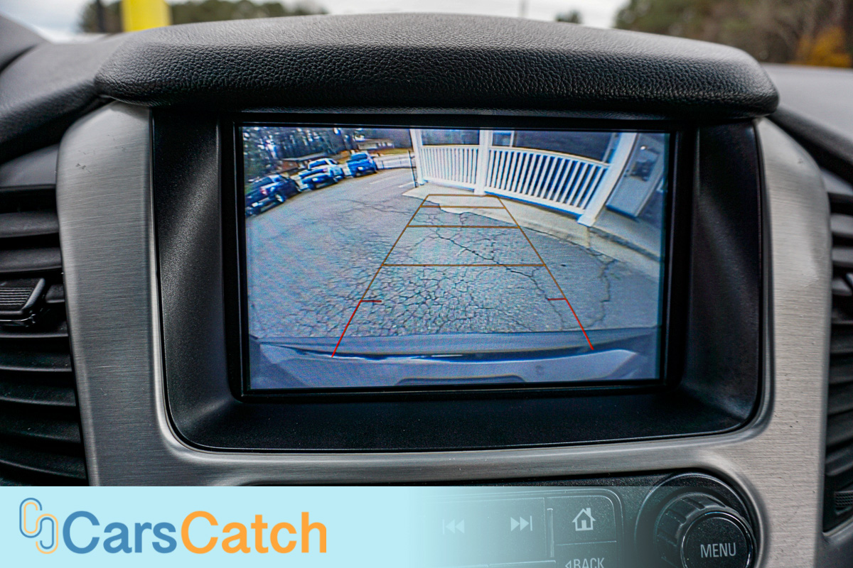 CARSCATCH - Used vehicle - SUV GMC YUKON XL 2018