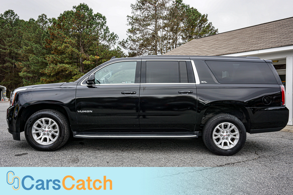 CARSCATCH - Used vehicle - SUV GMC YUKON XL 2018