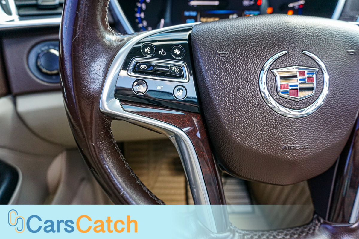 CARSCATCH - Used vehicle - SUV CADILLAC SRX 2014