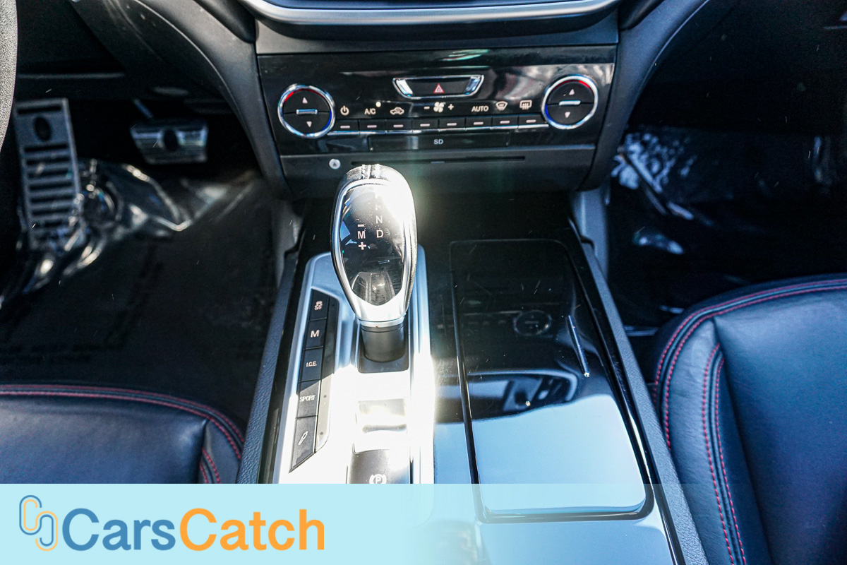 CARSCATCH - Used vehicle - Sedan MASERATI GHIBLI 2016