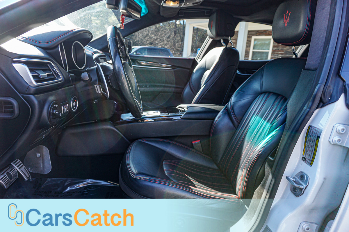 CARSCATCH - Used vehicle - Sedan MASERATI GHIBLI 2016