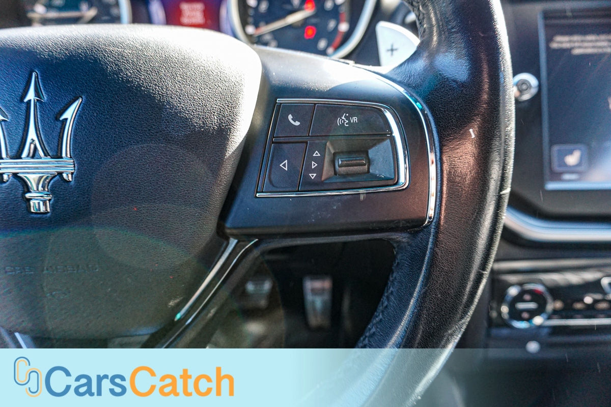 CARSCATCH - Used vehicle - Sedan MASERATI GHIBLI 2016