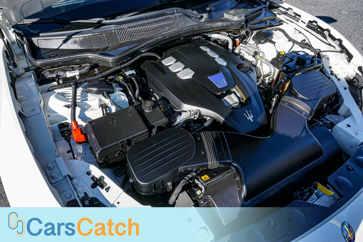 CARSCATCH - Used vehicle - Sedan MASERATI GHIBLI 2016